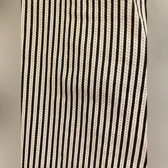 Talbots Signature Fit pinstripe capris, 12 - Picture 3 of 8
